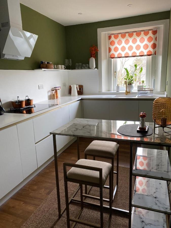 Arbroath Luxury Apartment In Mcm Style Exterior foto
